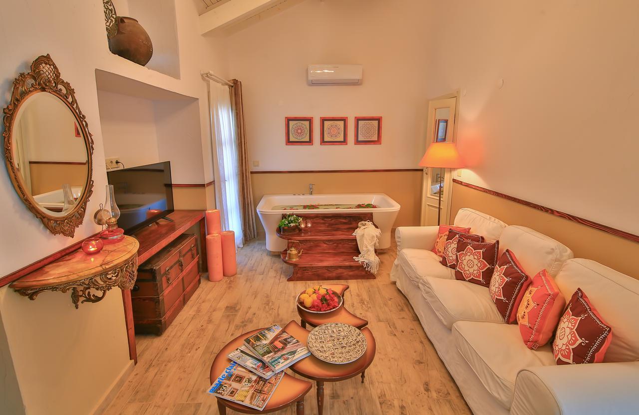 Palas Ilica Çeşme Esterno foto