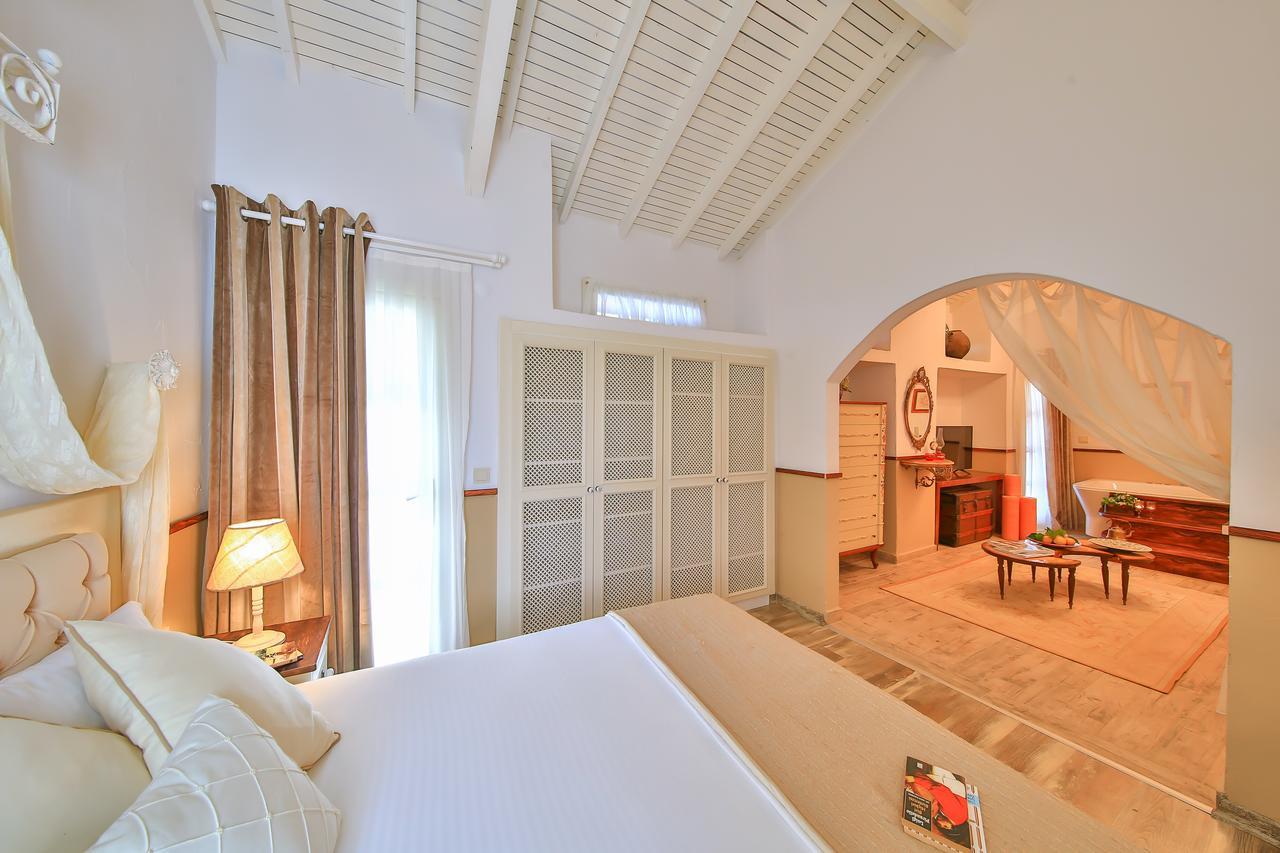 Palas Ilica Çeşme Esterno foto